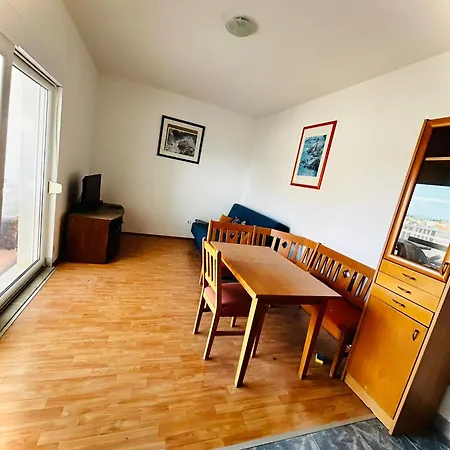Apartment Paradiso