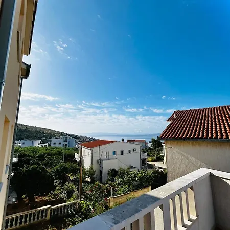 Paradiso Trogir